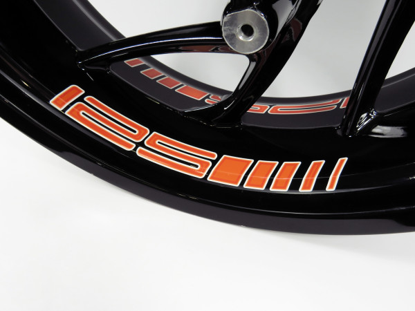Felgenbett Set 4 Stück Aufkleber Orange weiß kompatibel für KTM 125 Duke